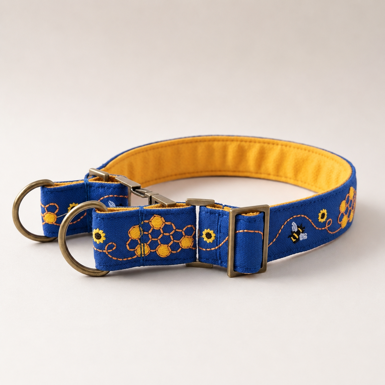 Honey Drip™ Martingale Collar