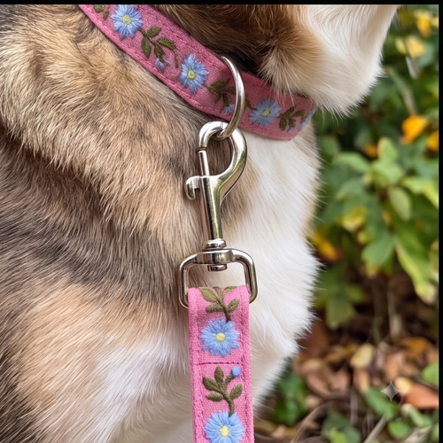 Candy Flora™ Adjustable Leash