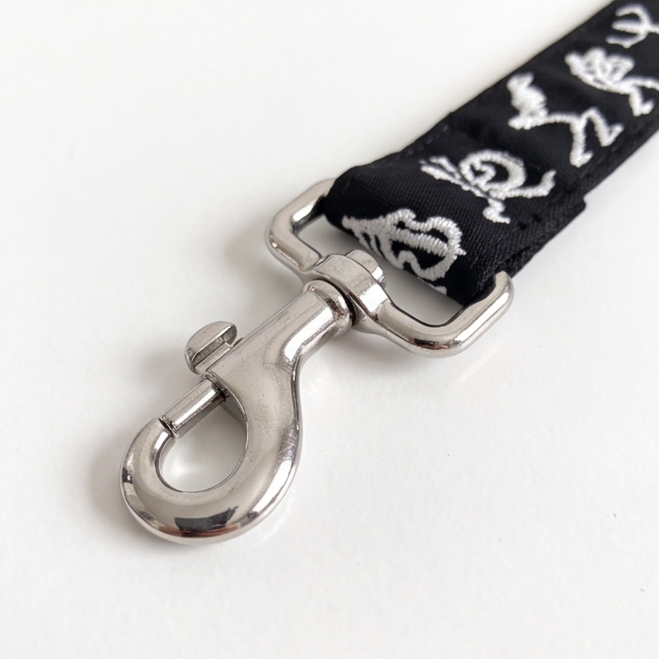 Tribal Rhythm™ Adjustable Dog Leash