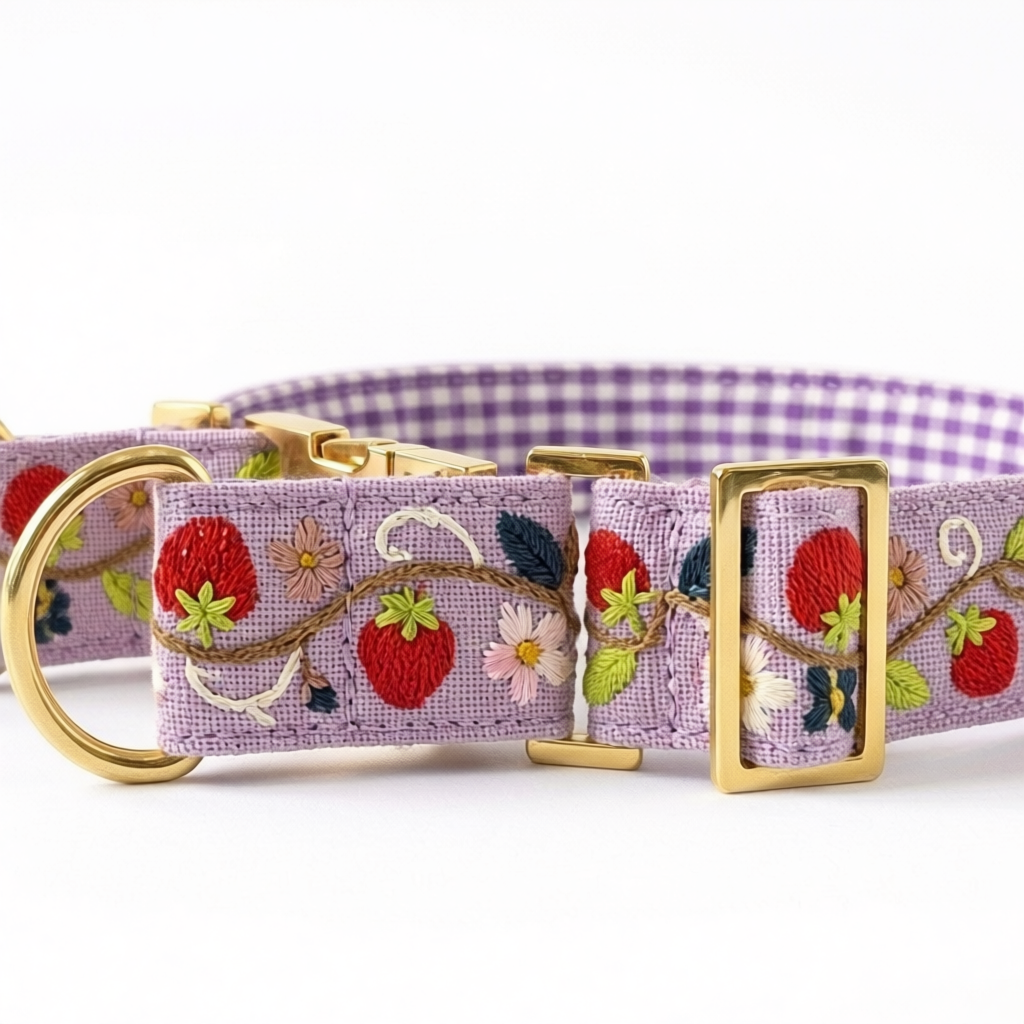 Berry Pop™ Martingale Collar