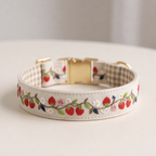 Berry Pop™ Neck Collar