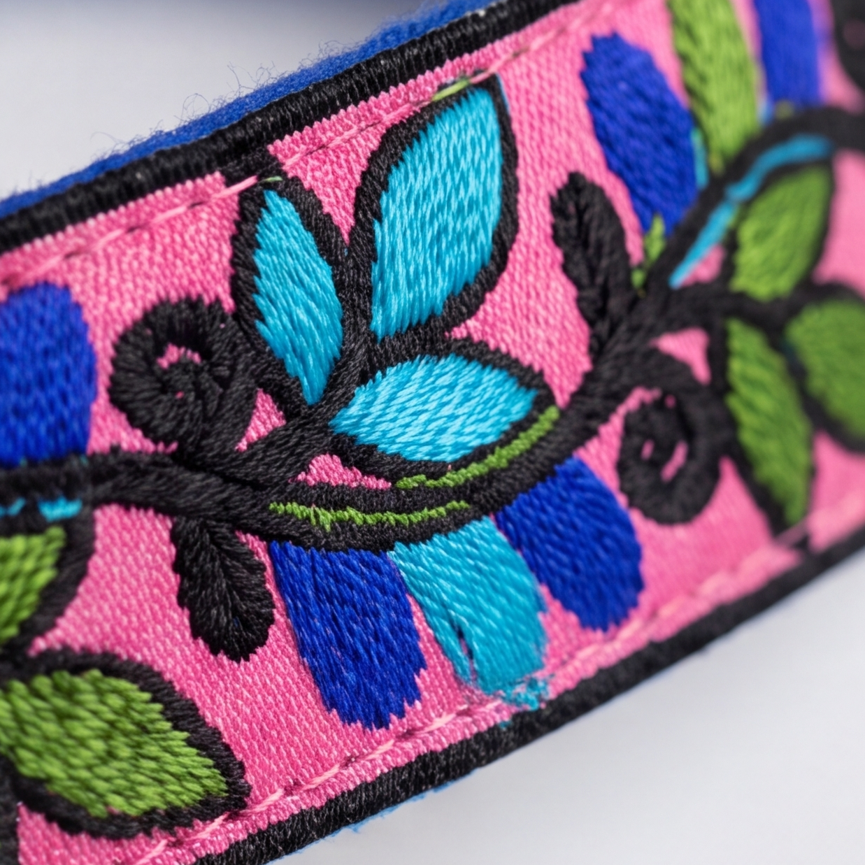 ColorPop™ Neck Collar