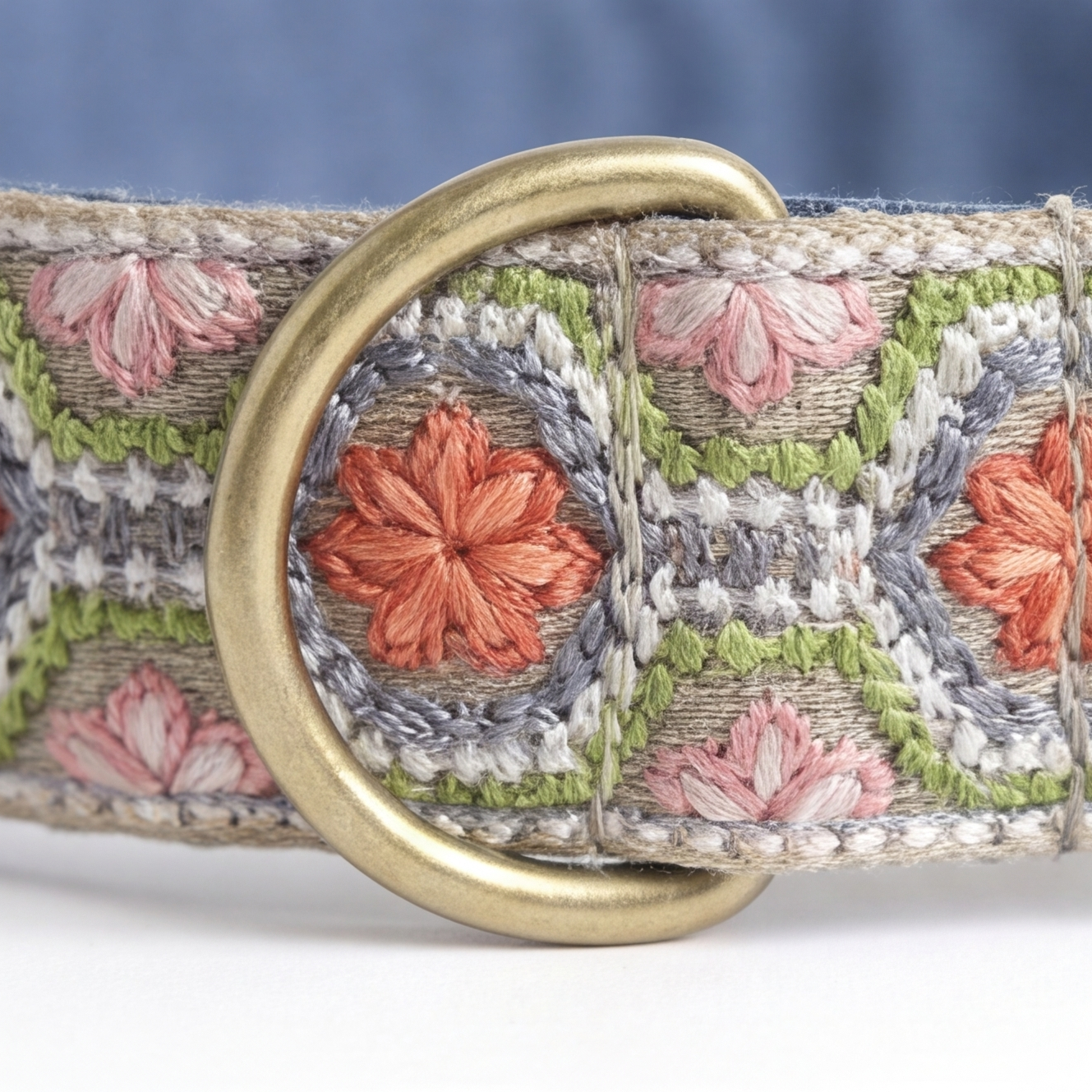 Tapestry Blossom™ Neck Collar