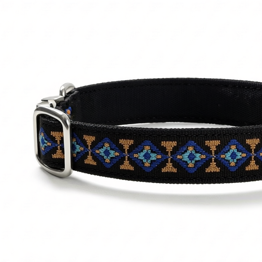 Nazaré Neck Collar
